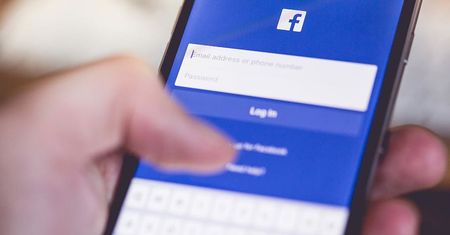 Wielka awaria Facebooka. Instagram, Messenger i WhatsApp też nie działają