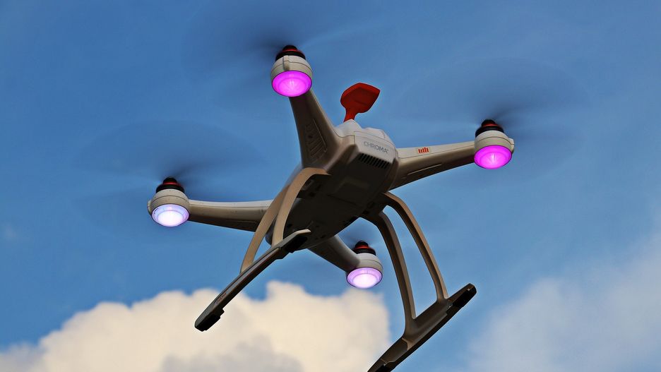 Dron powietrzny