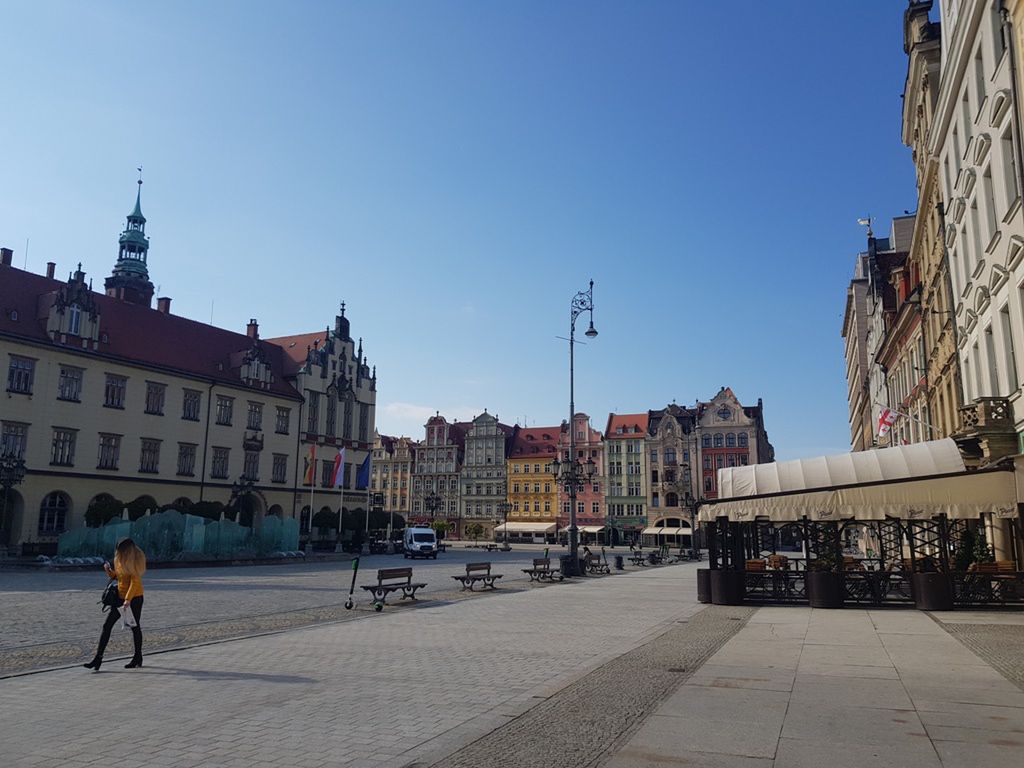Wrocław. Dodatkowe wsparcie dla właścicieli ogródków gastronomicznych. Niższe stawki dla restauratorów