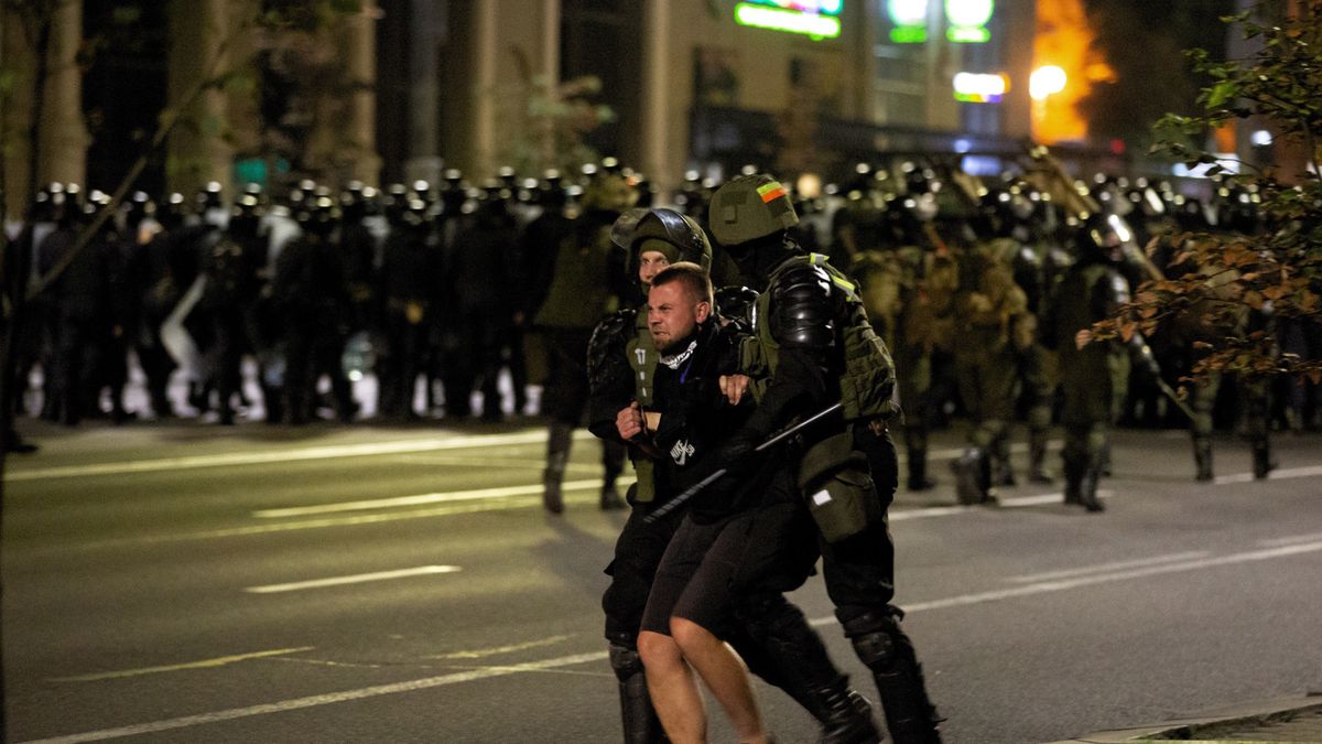 Przeciwko protestującym w Mińsku miały być wykorzystane pociski produkowane w Polsce