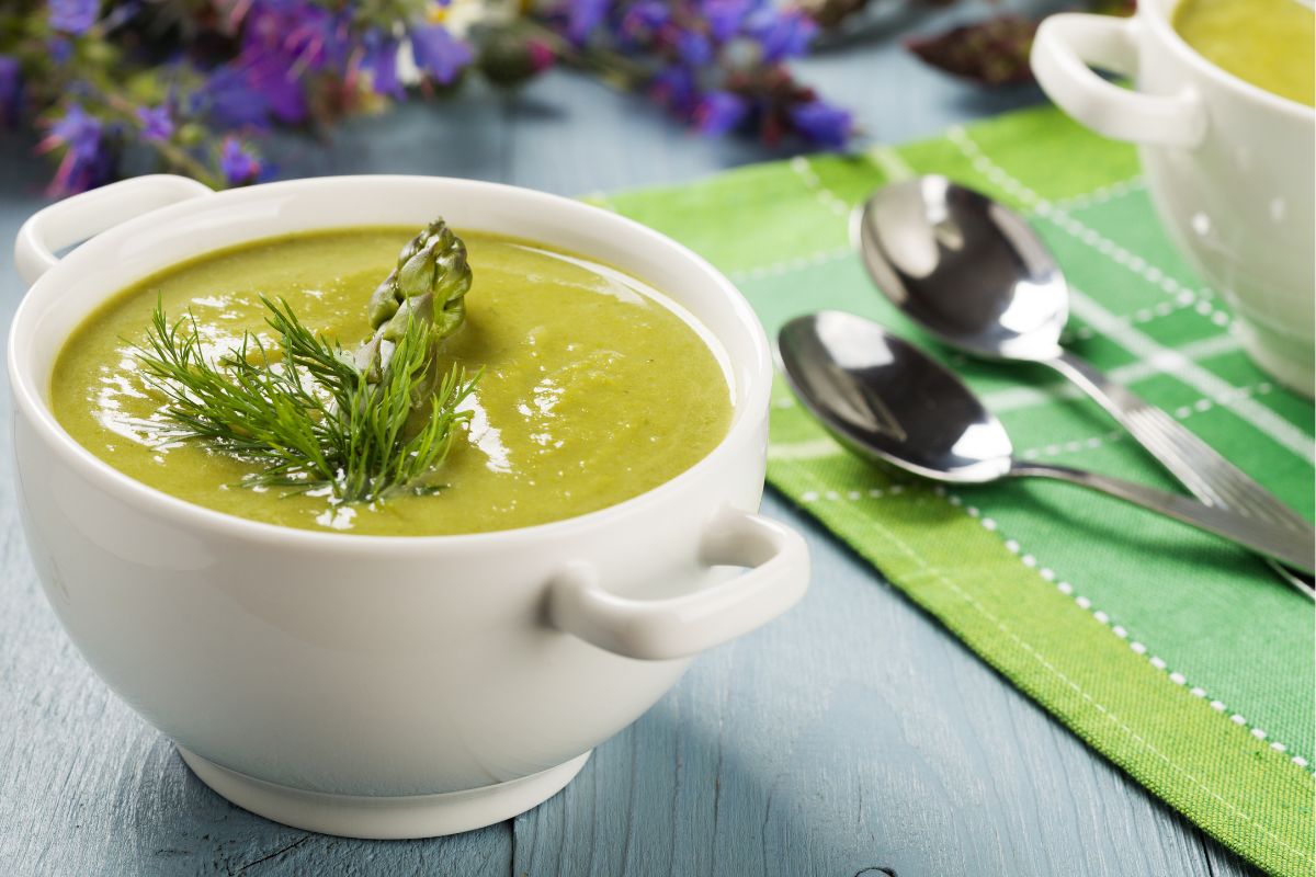 Rozgrzewająca zupa świetnie wpisze się w jesienne menu