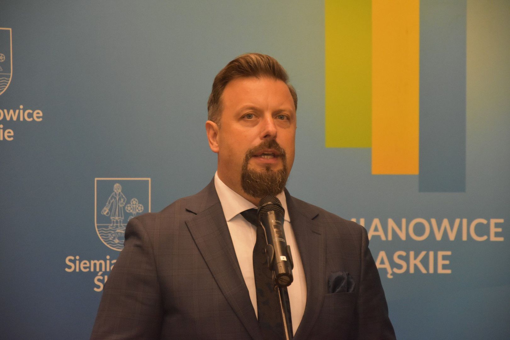 27 maja umowę w ratuszu w Siemianowicach Śląskich podpisali: prezydent Rafał Piech oraz wojewoda śląski Marek Wójcik