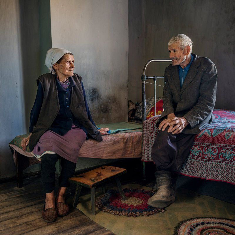 Laureat konkursu Leica Oskar Barnack Award 2017 pokazał tajemniczą kulturę Finów leśnych 52