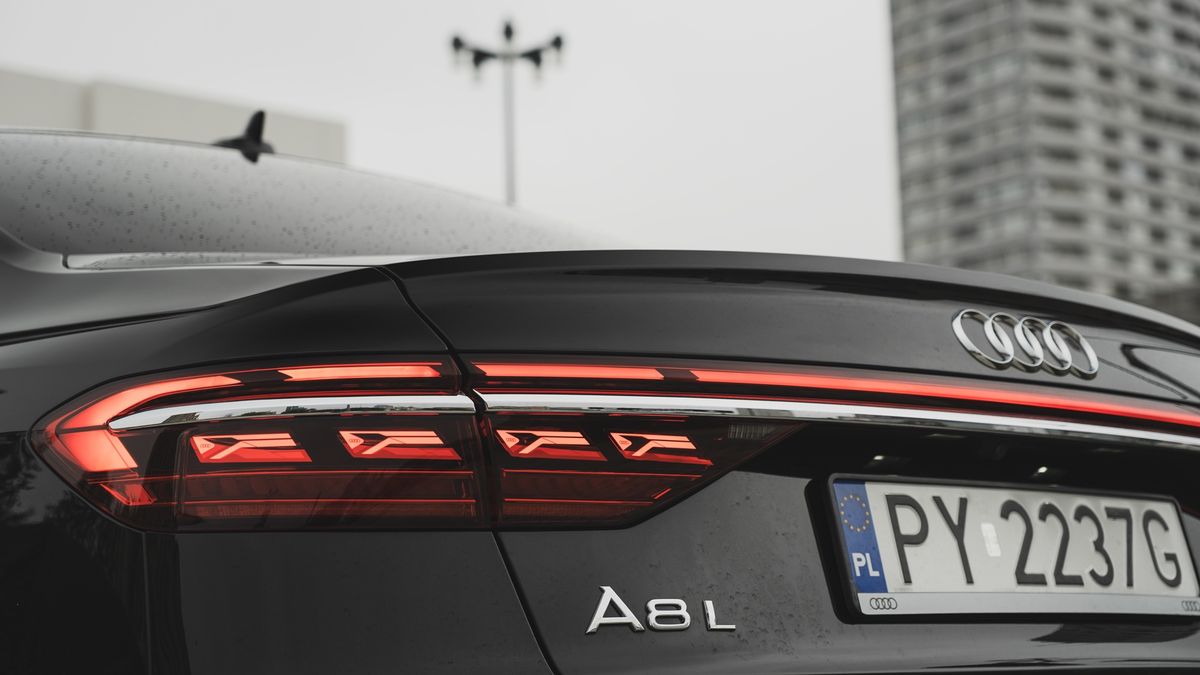 Audi A8 L 60 TFSI e Quattro (2025)