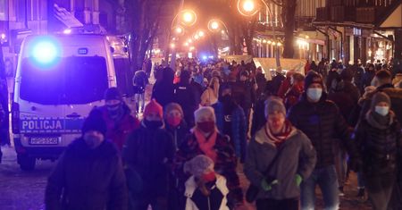 Zakopane. Najazd turystów na stolicę Tatr (ZDJĘCIA)