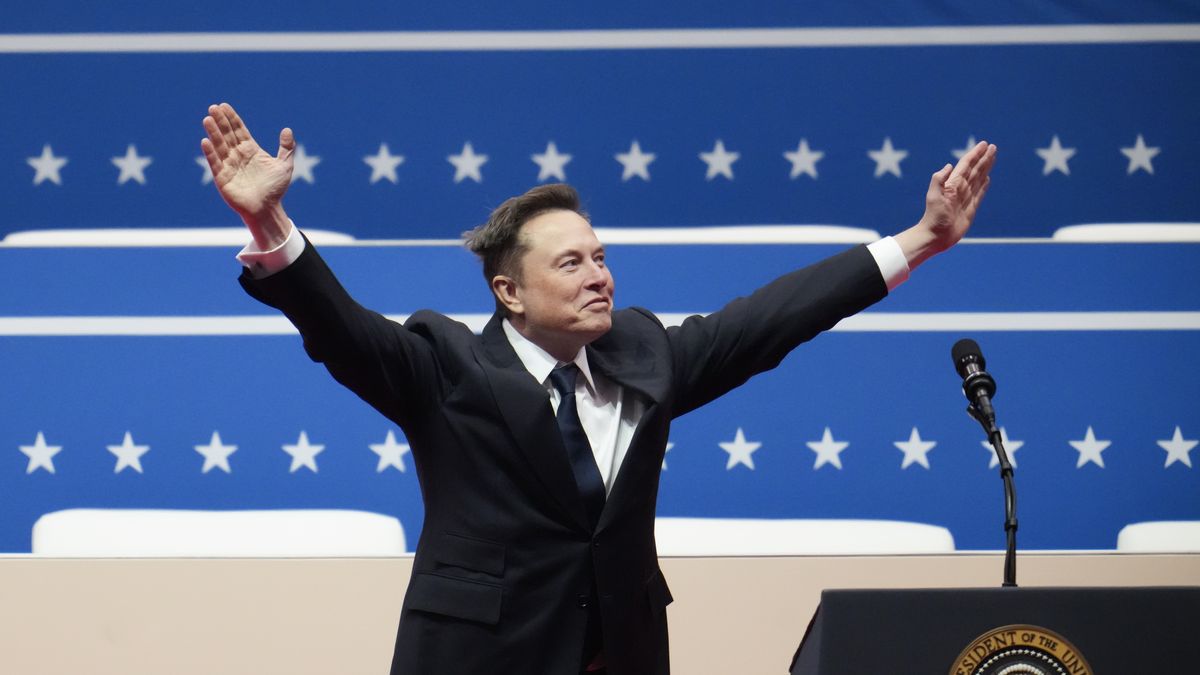 WASHINGTON, DC - JANUARY 20: Tesla, SpaceX and X CEO Elon Musk arrives to speak during an inauguration event at Capital One Arena on January 20, 2025 in Washington, DC. Donald Trump takes office for his second term as the 47th president of the United States. (Photo by Christopher Furlong/Getty Images)