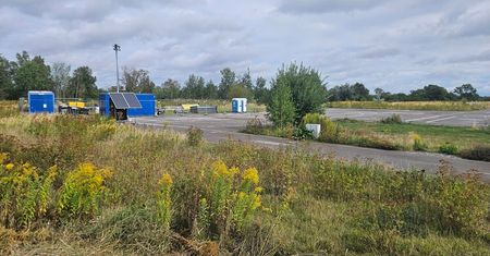 Kolejny McDonald’s powstaje w Lublinie. Na działce przy Skende stanęło ogrodzenie | ZDJĘCIA