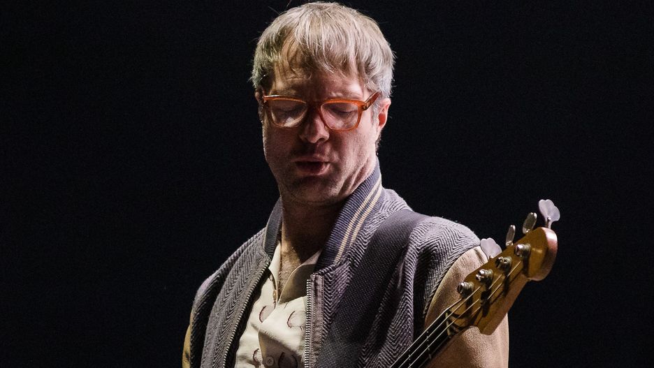 Członek Maroon 5 został oskarżony o przemoc domową