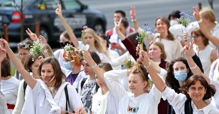 "Jesteśmy zmęczeni i nie mamy nic do stracenia". Młodzi Białorusini się nie boją