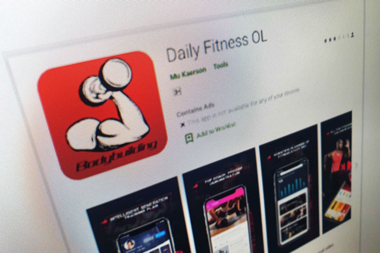 Sklep Google Play: 6 aplikacji kradnie dane, usuń je z telefonu