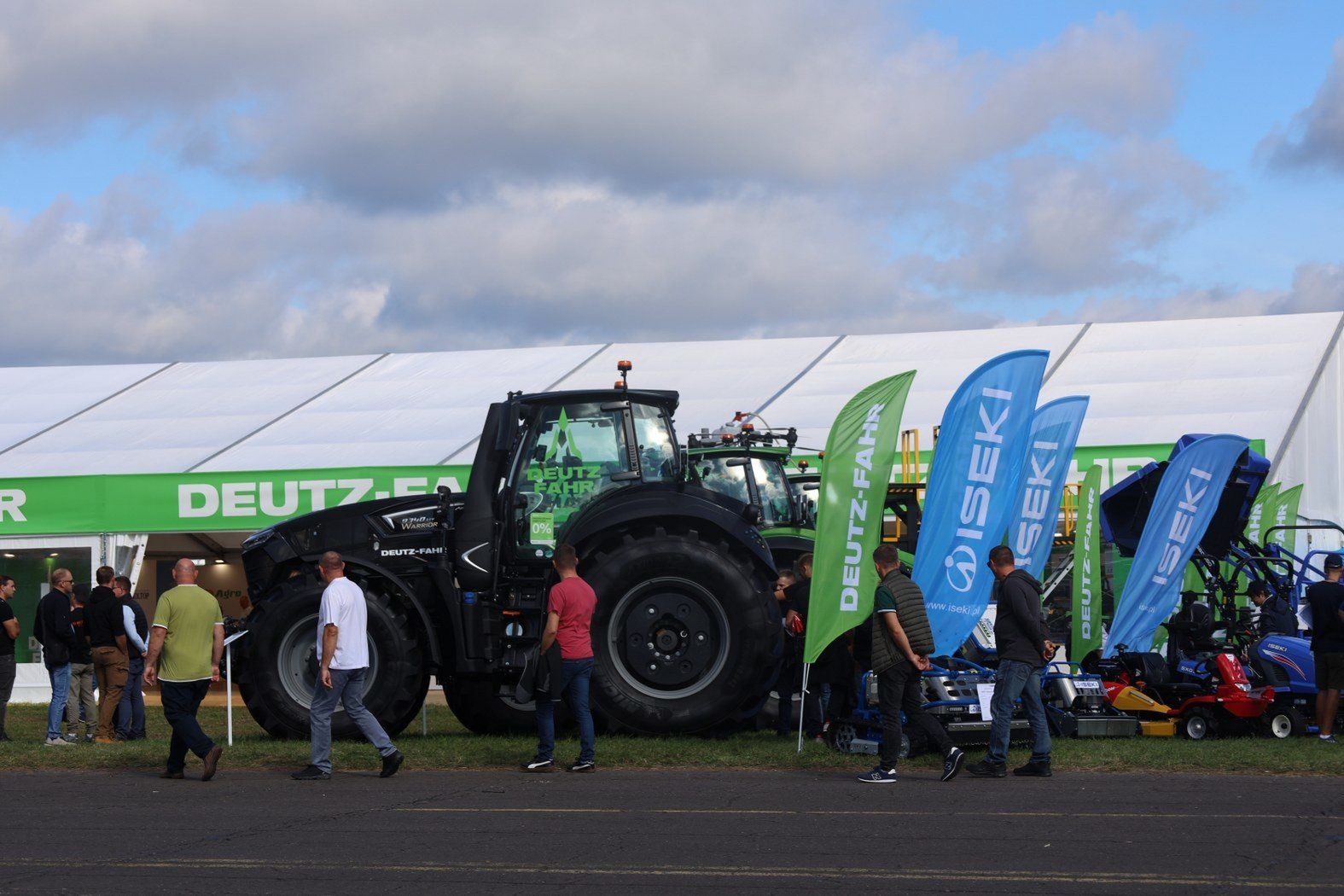 Trwa AGRO SHOW 2025 w podpoznańskich Bednarach! Rolnicy zjechali do Wielkopolski