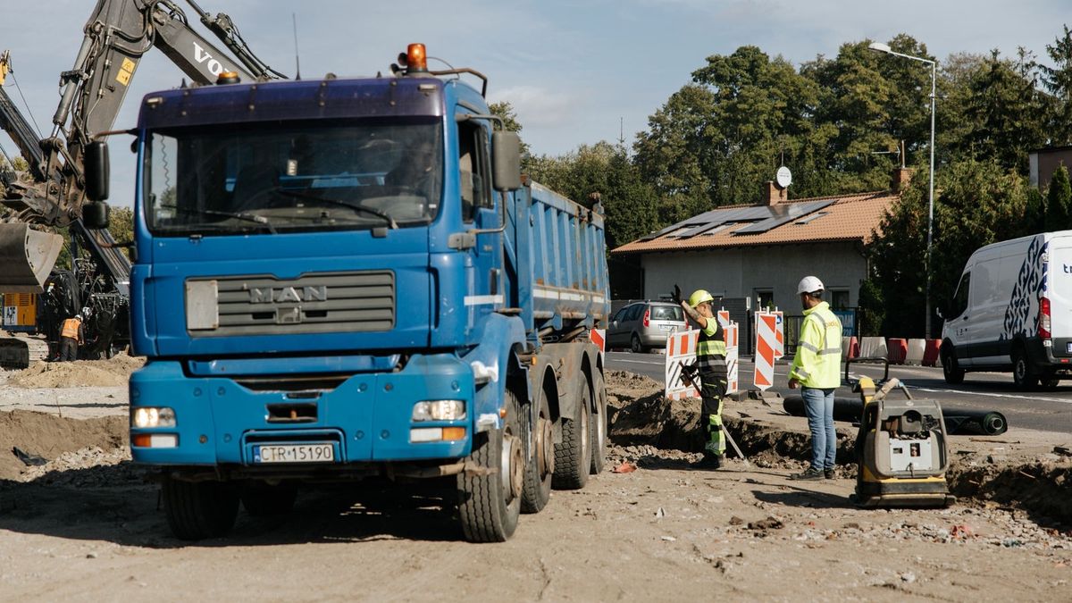 Na przebudowie ulicy Olsztyńskiej 