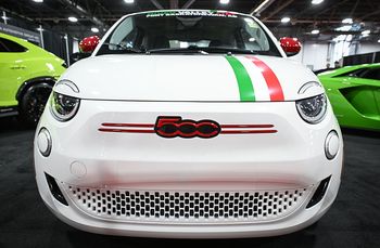 Nowe auto za 100 euro na miesiąc. Ruszają z nietypowym programem