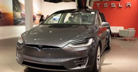Tesla miała paść ofiarą cyberataku. Haker z Rosji chciał zapłacić milion dolarów
