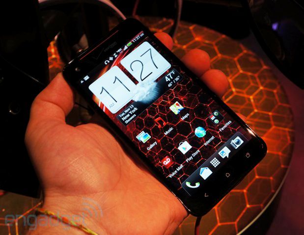 HTC Droid DNA | fot. engadget