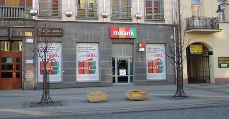 Uwaga na oszustów. Tym razem korzystają z wizerunku mBanku