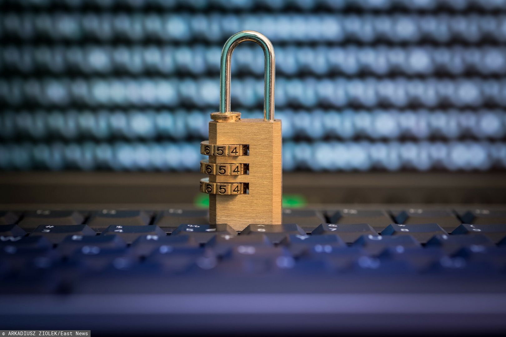 Osoby obejmujące kluczowe stanowiska w państwie nie są szczegółowo szkolone w zakresie cyberbezpieczeństwa