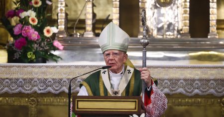 Wigilia w pracy i szkole. Abp Jędraszewski grzmi: "Bóg tak chciał"