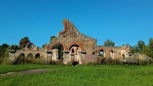 Świętokrzyskie: Ruiny walcowni w Nietulisku Dużym