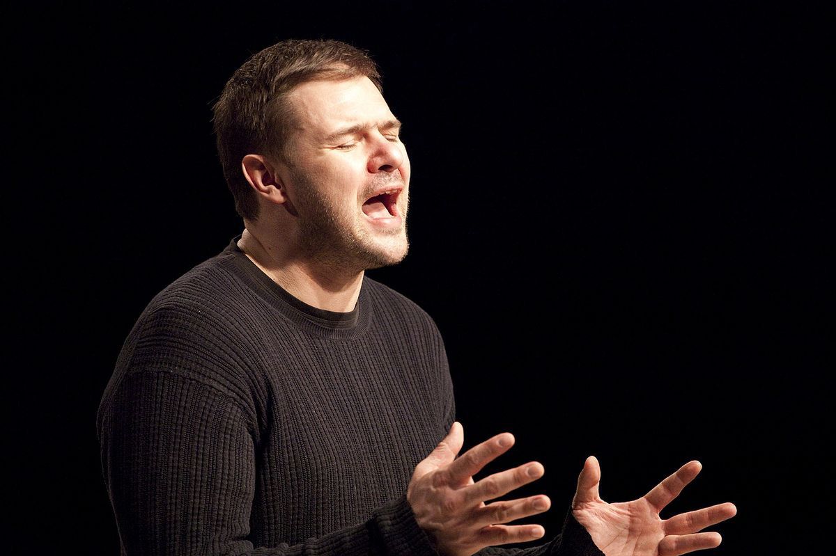 Jędrzejów: Tomasz Karolak wystąpi ze stand-upem w Centrum Kultury. Zaprezentuje program "50 i co?"