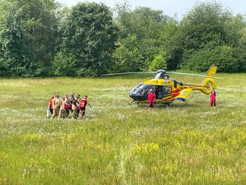 Gassy: 22-latek z Indii zniknął pod wodą. Na brzeg wydobyli go świadkowie i rozpoczęli resuscytację