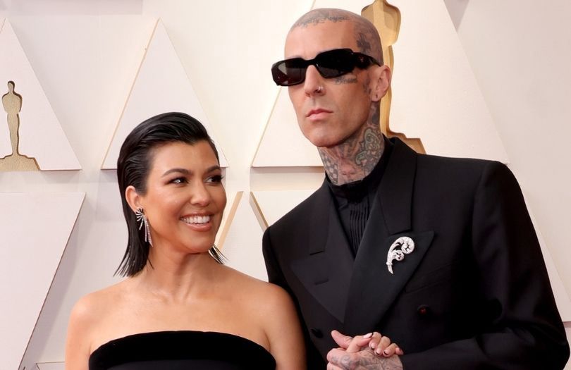 Oscary 2022. Kourtney Kardashian i Travis Barker brylują na czerwonym dywanie