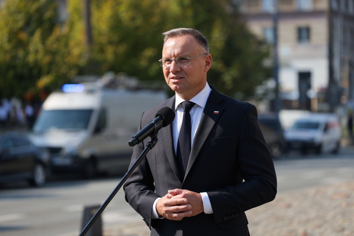 powódź, Andrzej Duda, dzieci, samorządy, podtopienia, pomoc dla powodzian Duda nie pojechał do powodzian. Zrobił coś innego