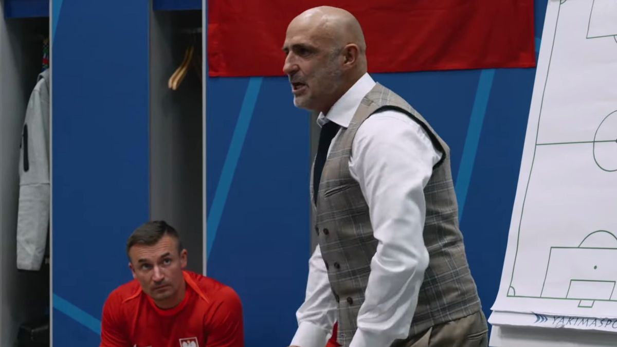 YouTube / Łączy nas piłka / Michał Probierz podczas przemowy w szatni