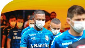 Koronawirus. Protest piłkarzy Gremio. Na boisko wyszli w maskach