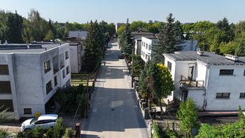 Poznań: Przebudowa ul. Radosnej. Nowe chodniki, jezdnia i sieci podziemne