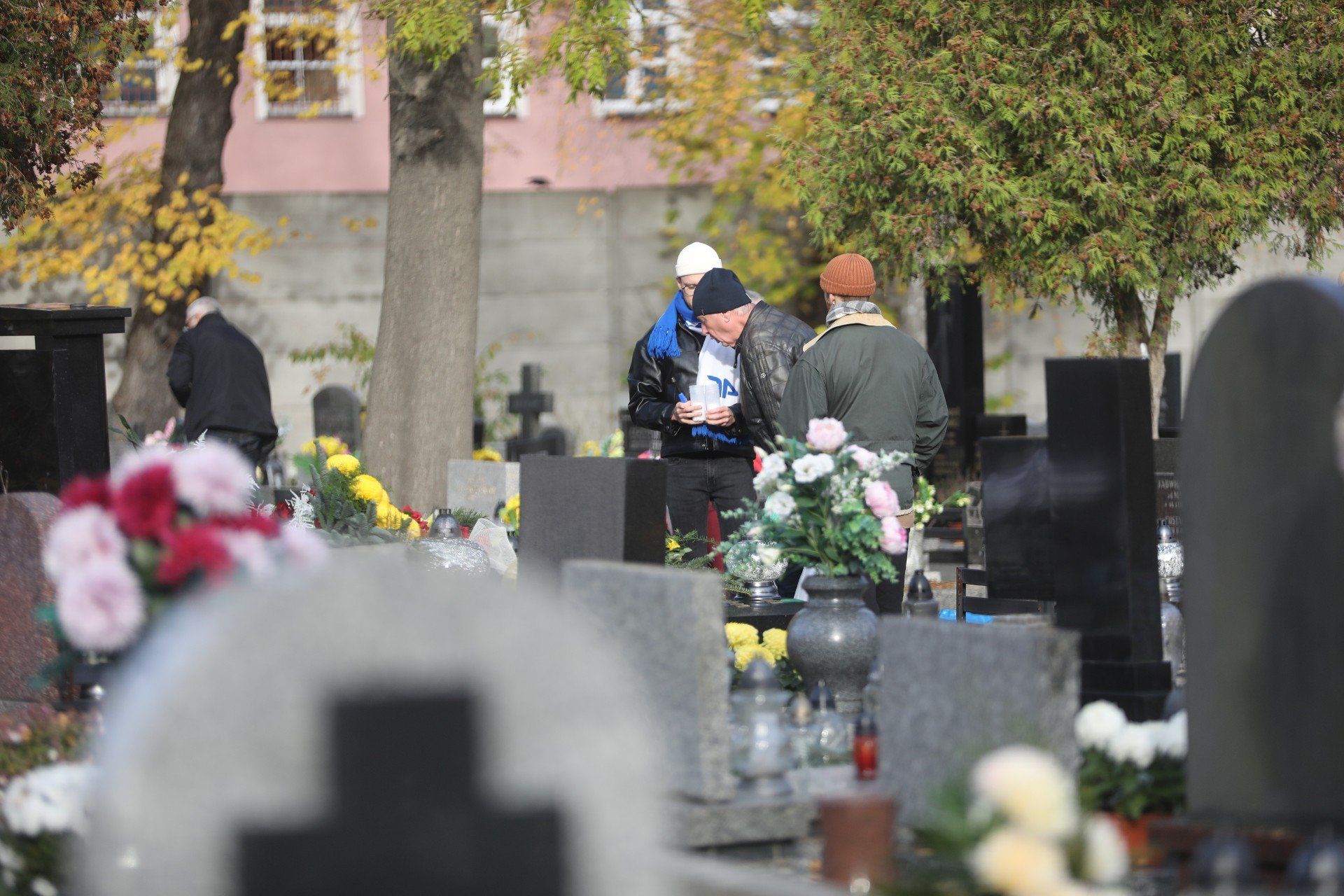 31.10.2025 KATOWICE CMENTARZ FRANCUSKA FOT. MARZENA BUGALA-ASTASZOW/ /DZIENNIK ZACHODNI/ POLSKA PRESS