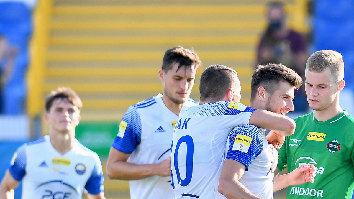 Newspix / MICHAL STANCZYK / Na zdjęciu: piłkarze Stali Mielec