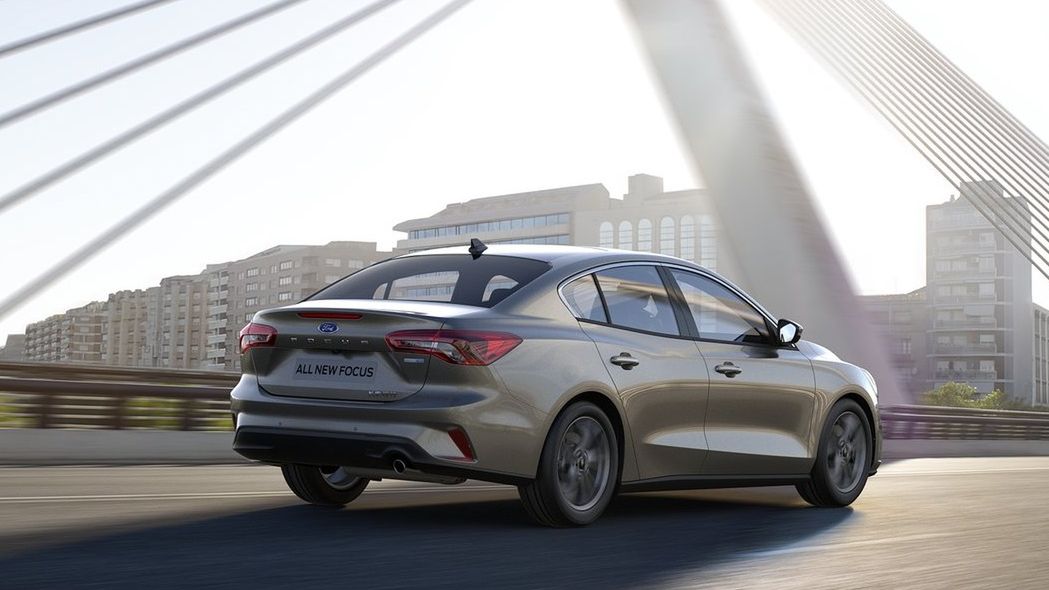 Focus Sedan prezentuje się całkiem zgrabnie.