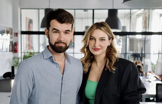 Agencja hoh wzmacnia zespół