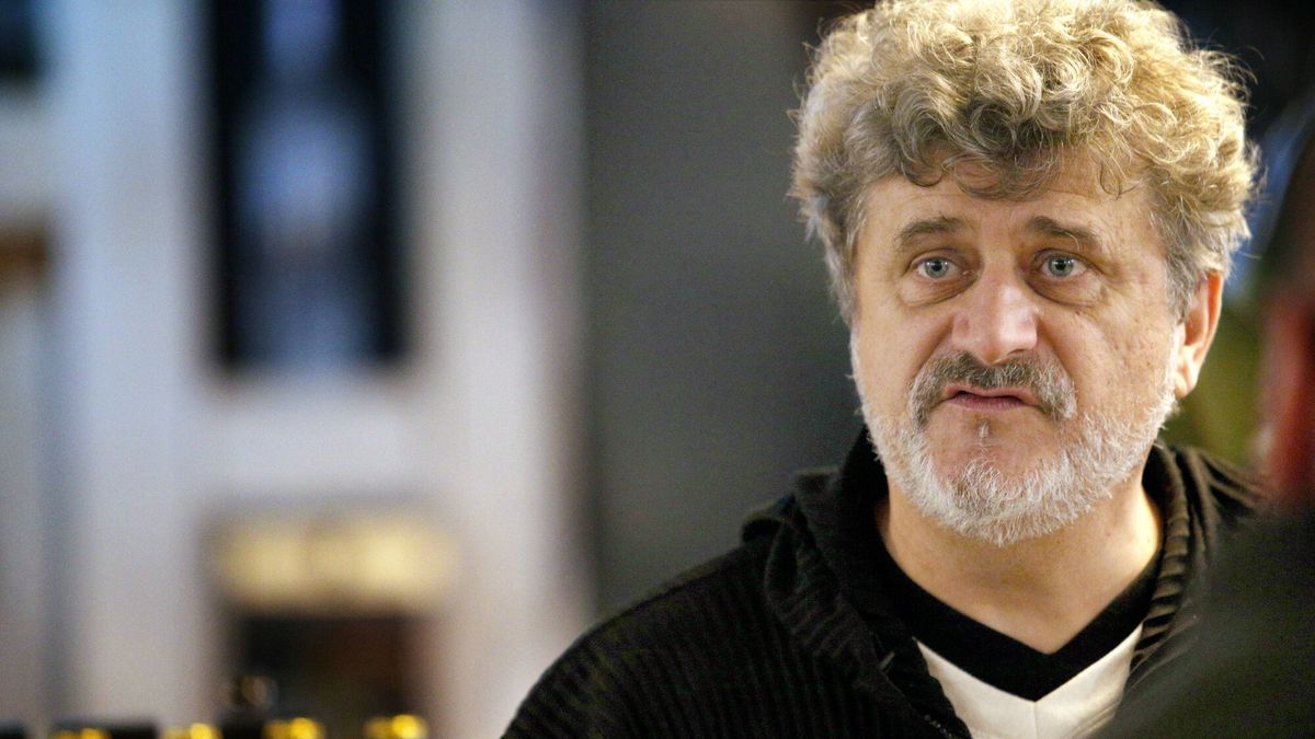 Beczki Palikota - spotkanie promocyjne w KrakowieFot. Damian Klamka/East News. Krakow 20.02.2020. Akcja Beczki Palikota - spotkanie promocyjne w Krakowie. n/z Janusz PalikotDamian Klamka