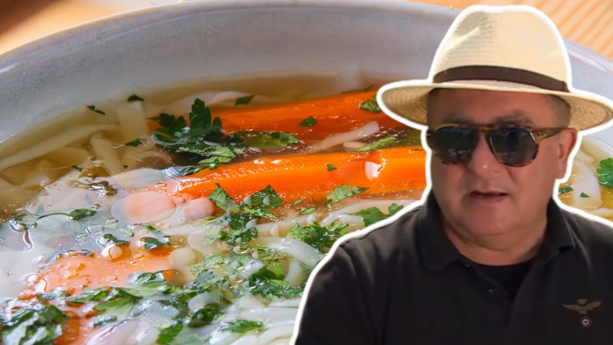 Robert Makłowicz gotuje rosół na nietypowym mięsie