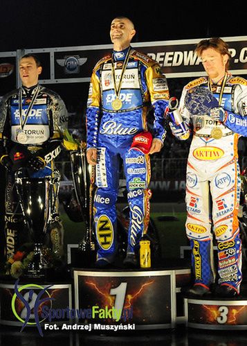 Tomasz Gollob ostatnie Grand Prix w Polsce wygrał w 2010 roku w Toruniu. To jednak w tym samym roku w Bydgoszczy po raz ostatni w ojczyźnie stał na najwyższym stopniu po zawodach Grand Prix, słuchając Mazurka Dąbrowskiego po wywalczeniu tytułu mistrza świata