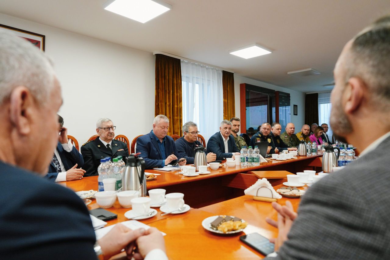 Posiedzenie sztabów kryzysowych 