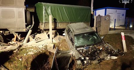 Pieszy wtargnął pod audi. Policja sięgnęła po alkomat