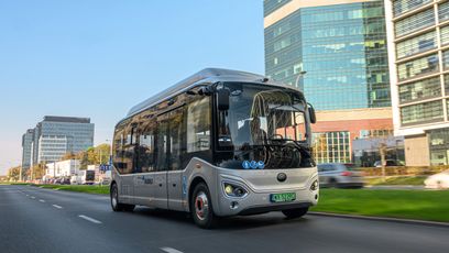 Yutong E7S dołącza do oferty Busnex. Sprawdzi się w ciasnych ulicach