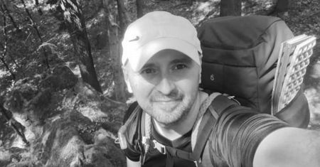 "Zginął śmiercią żołnierza". Nie żyje dziennikarz Krzysztof Gorzelak