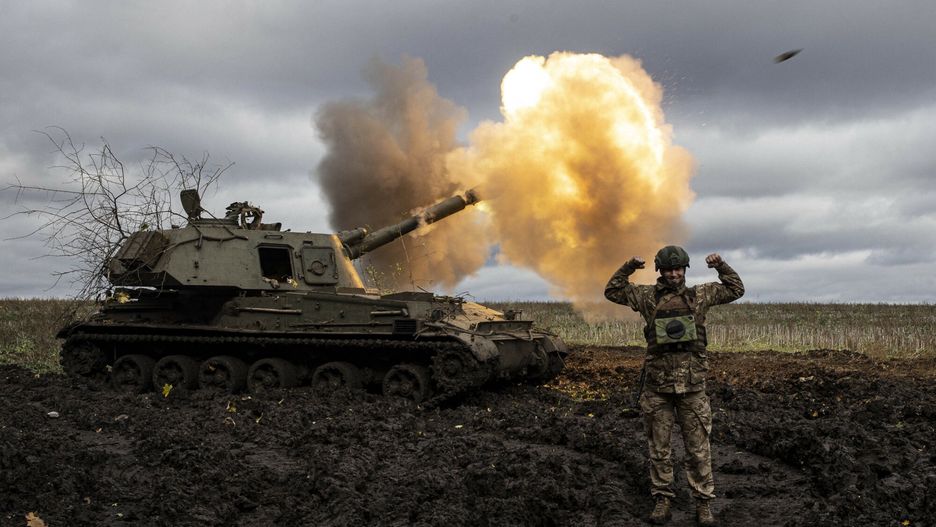 Wojna w Ukrainie - bitwa o Bachmut
BAKHMUT, UKRAINE - OCTOBER 28: Howitzers of the 53rd Mechanized Brigade fire towards Russian points in Bakhmut, Donetsk Oblast, Ukraine on October 28, 2022 as conflicts continue in the Russian-Ukrainian war. Metin Aktas / Anadolu Agency/ABACAPRESS.COM
AA/ABACA