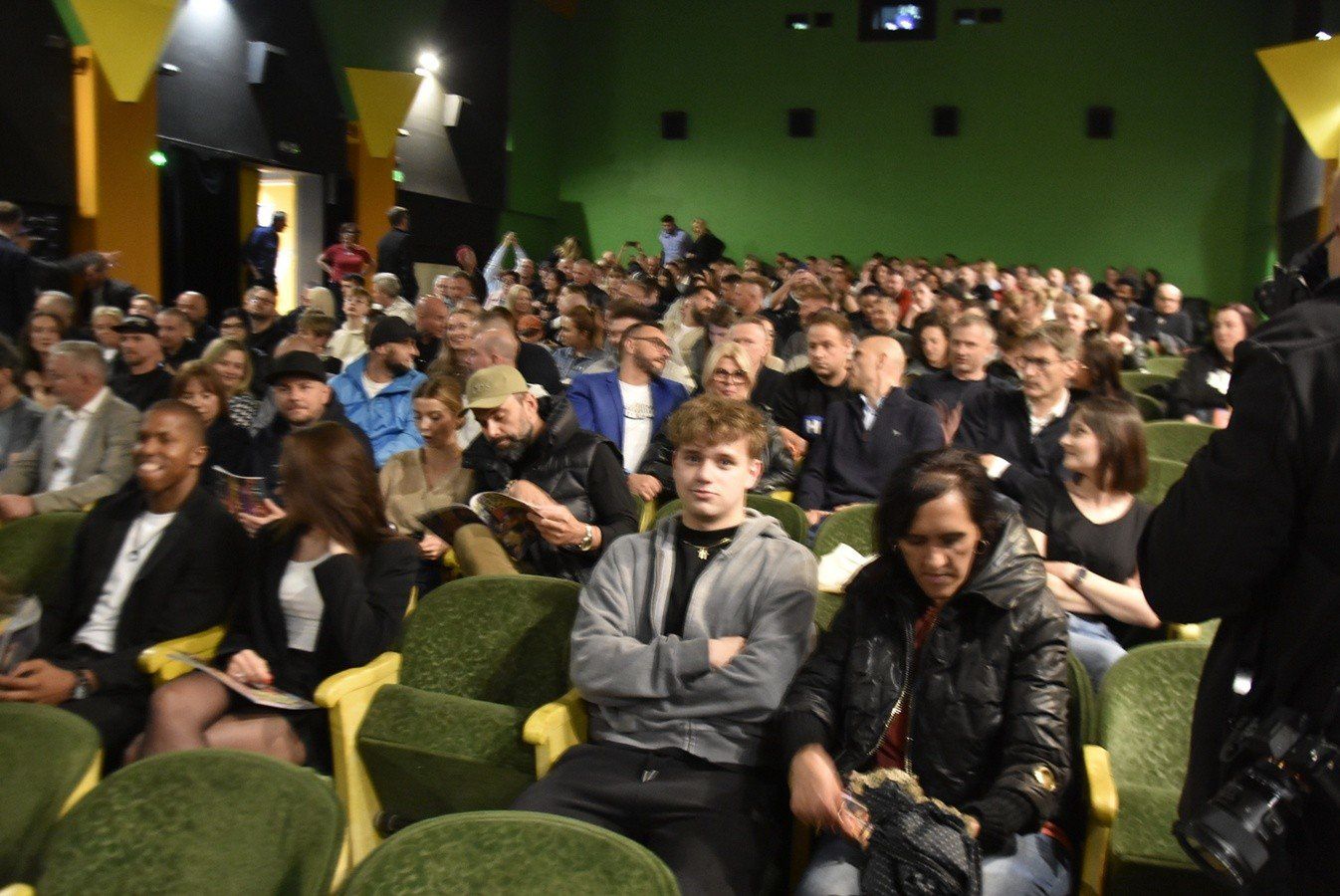 Film &#34;Ucieczka do Alkatraz&#34; zachwycił podczas premiery w kinie Apollo. To obraz autentyczny, o prawdziwym życiu, pasji, odnajdywaniu w niej wolności, niezależności