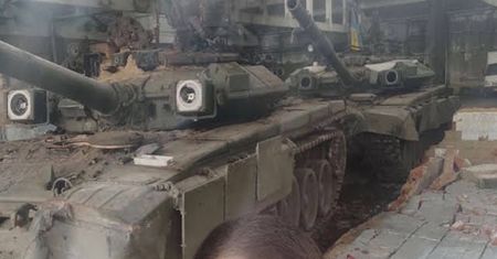Putin musi to zobaczyć. To robią Ukraińcy z rosyjskimi czołgami