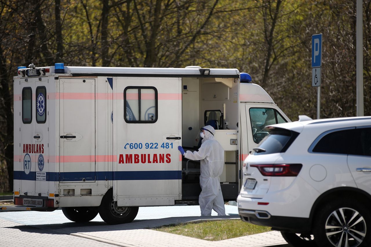 Wrocław. Koronawirus. Szpital na Fieldorfa wraca do normalnej pracy