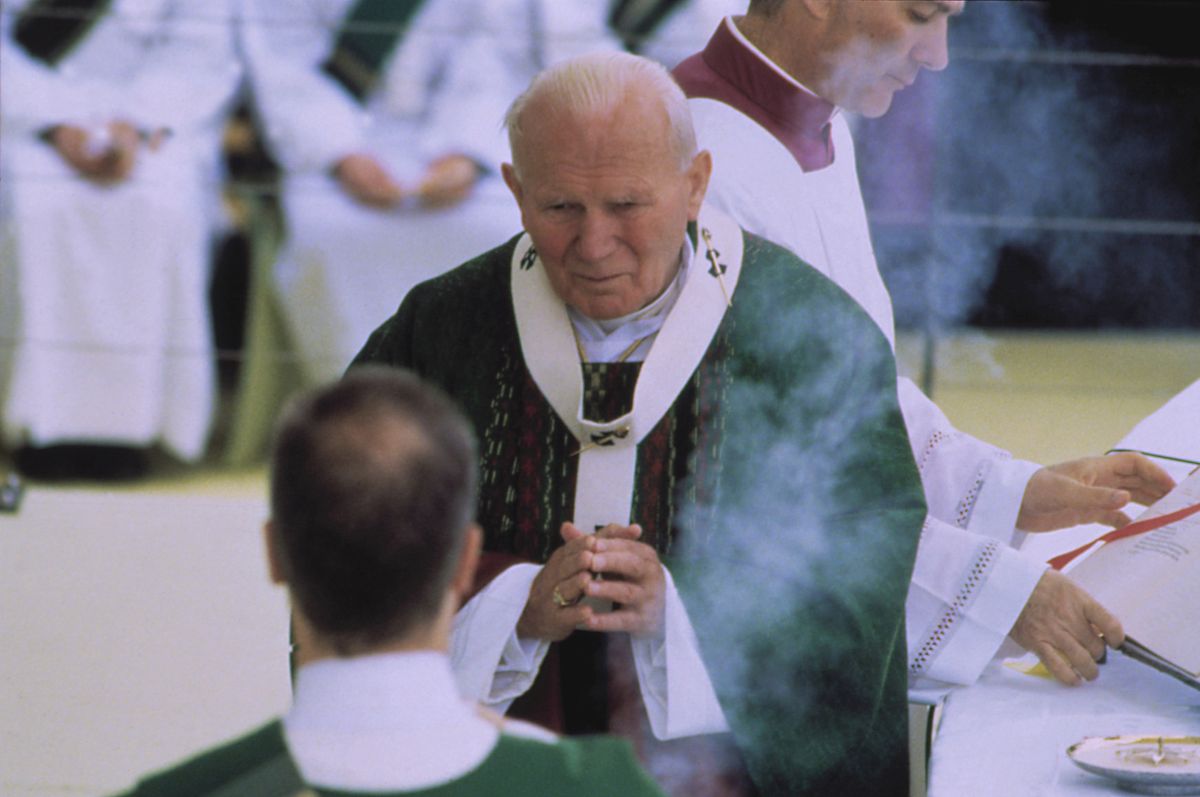 Jan Paweł II wiedział o księżach - pedofilach