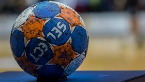 Puchar EHF: Grundfos Tatabanya pierwszym klubem w fazie grupowej