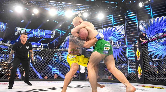 Sporty walki: Babilon MMA 42 w Żyrardowie - walka: Bartłomiej Gładkowicz - Sergiusz Zając 27.01.2024