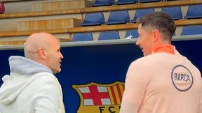 Legendarny piłkarz wrócił do Barcelony. Tak potraktował Lewandowskiego