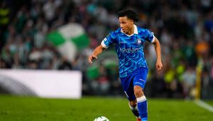 Lech Poznań może ściągnąć skrzydłowego z Belgii. Konkurencja jest jednak spora